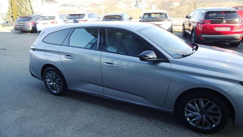 Gebraucht Peugeot 308 SW Active 110 PS (80 kW) 2022 Silber Kombi