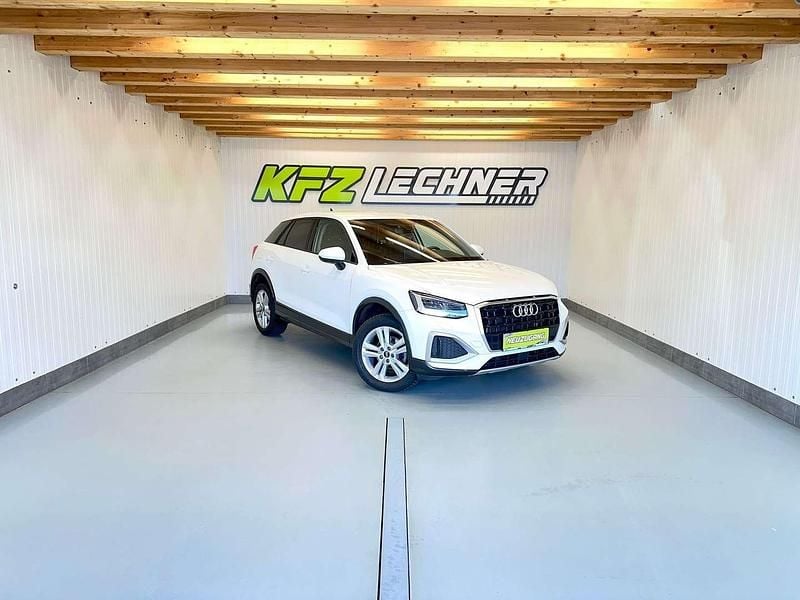 Gebraucht Audi Q2 Basis 116 PS (85 kW) 2023 Weiß SUV