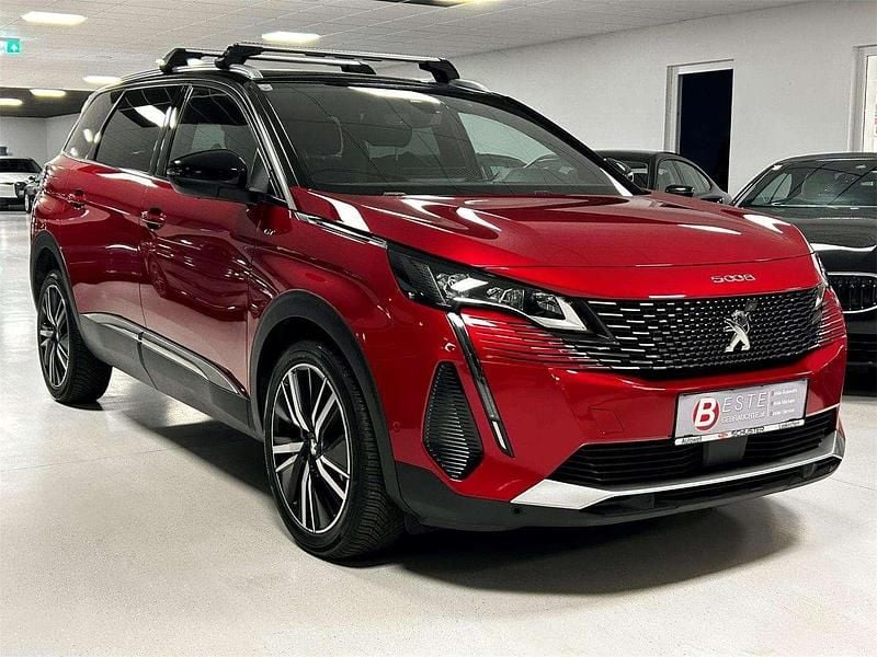 Rot Gebraucht 2021 Peugeot 5008 GT-line Kombi | € 24.990 (Fairer Preis) - Bild 1/4