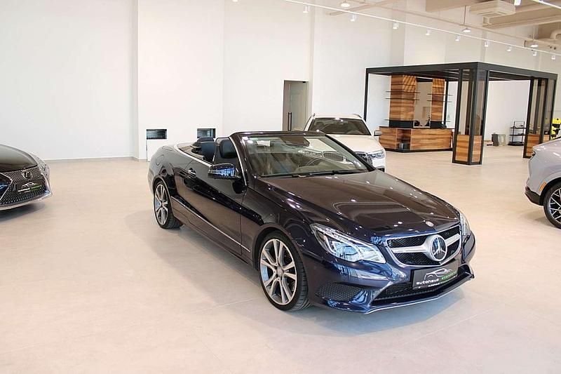 Gebraucht Mercedes E400 333 PS (244 kW) 2016 Blau Cabrio