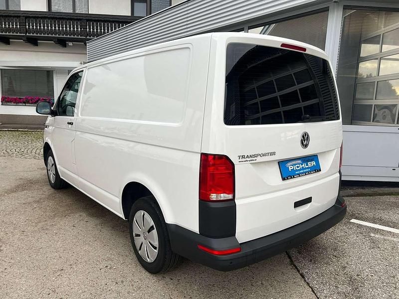 Gebraucht VW T6.1 150 PS (110 kW) 2021 Weiss  normal Van