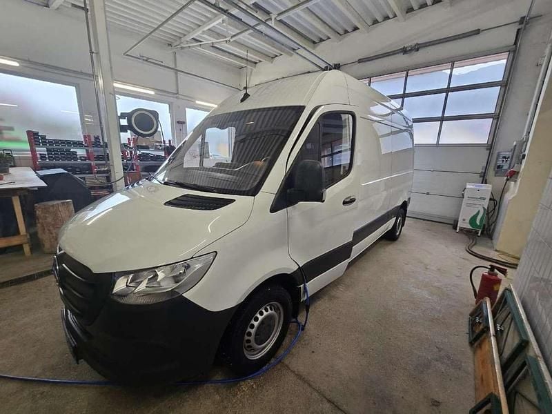 Weiß Gebraucht 2020 Mercedes Sprinter Van | € 37.200 (Fairer Preis) - Bild 1/4