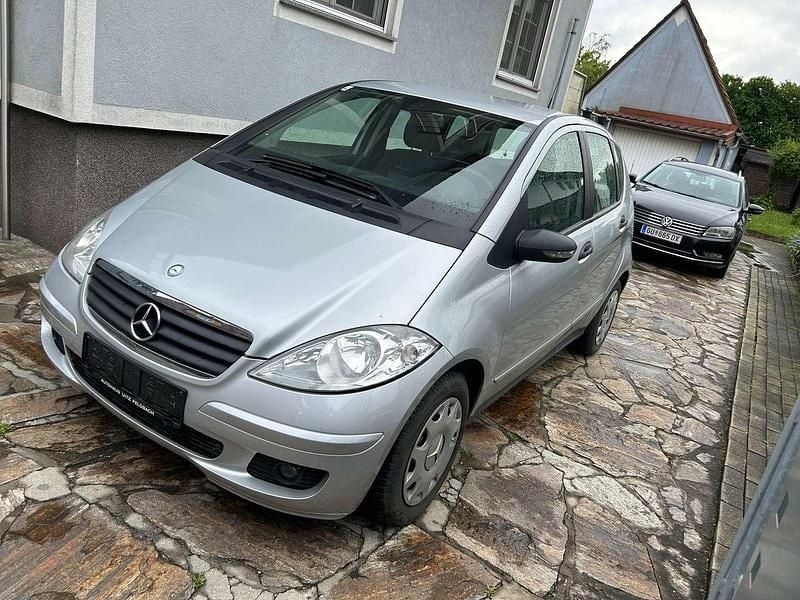 Grau Gebraucht 2008 Mercedes A150 Elegance Limousine | € 1.500 (Fairer Preis) - Bild 1/4