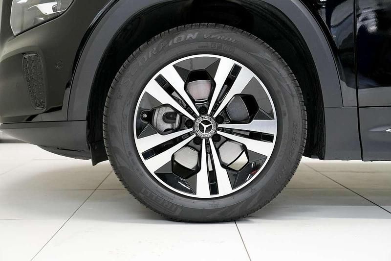 Gebraucht Mercedes GLB200 Edition 150 PS (110 kW) 2024 Schwarz SUV