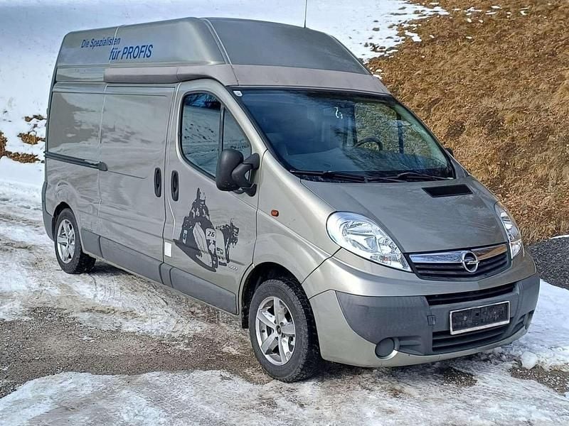 Gebraucht Opel Vivaro 114 PS (83 kW) 2011 Van / Kleinbus