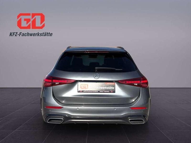 Gebraucht Mercedes C300 AMG line 286 PS (210 kW) 2022 Grau Kombi