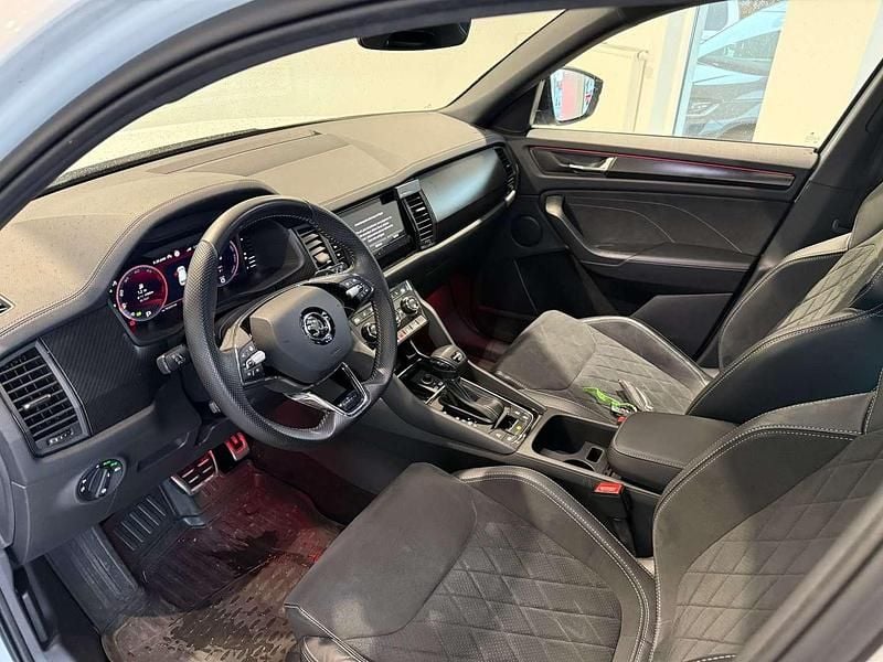 Gebraucht Skoda Kodiaq SportLine 150 PS (110 kW) 2023 Weiss  metallic SUV