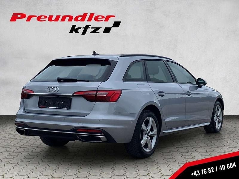 Gebraucht Audi A4 Advanced 163 PS (119 kW) 2022 Silber Kombi