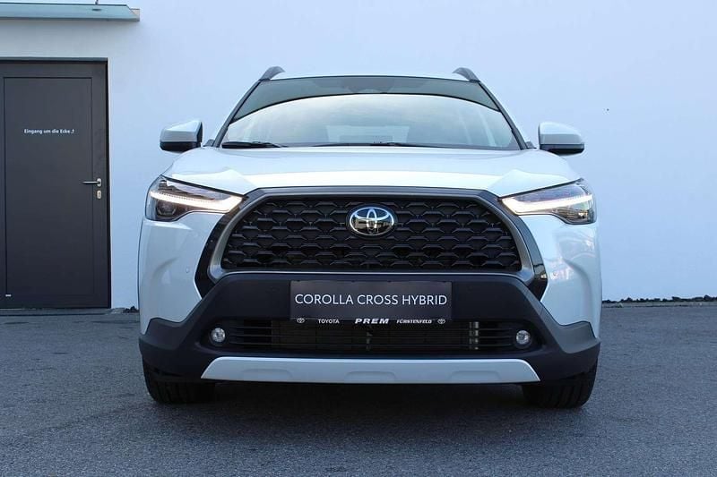 Weiß Neu 2025 Toyota Corolla Cross Active SUV | € 36.480 (Fairer Preis) - Bild 1/4