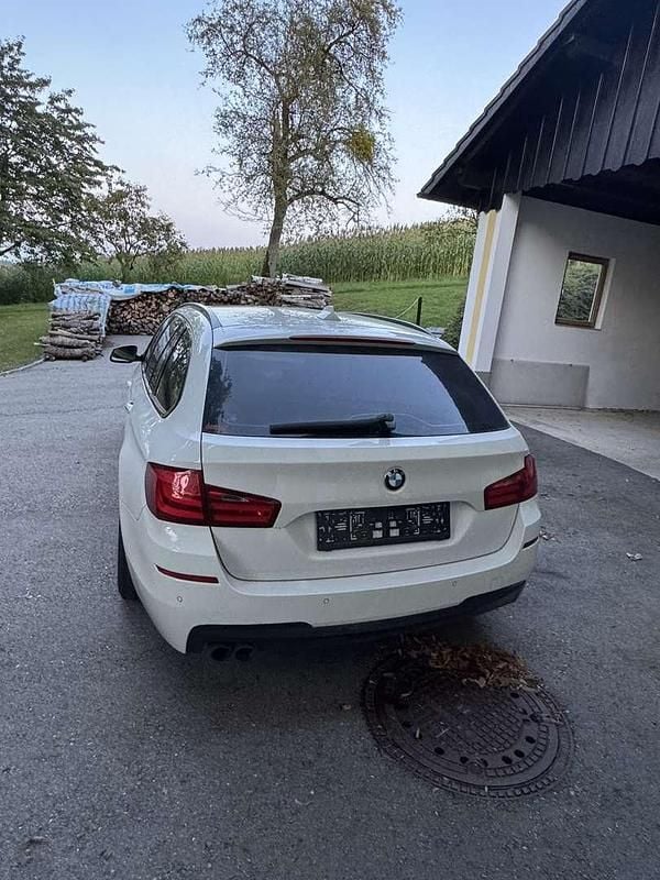 Gebraucht BMW 525 M Sport 218 PS (160 kW) 2012 Kombi
