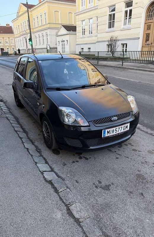 Gebraucht Ford Fiesta Ambiente 69 PS (50 kW) 2007 Kleinwagen