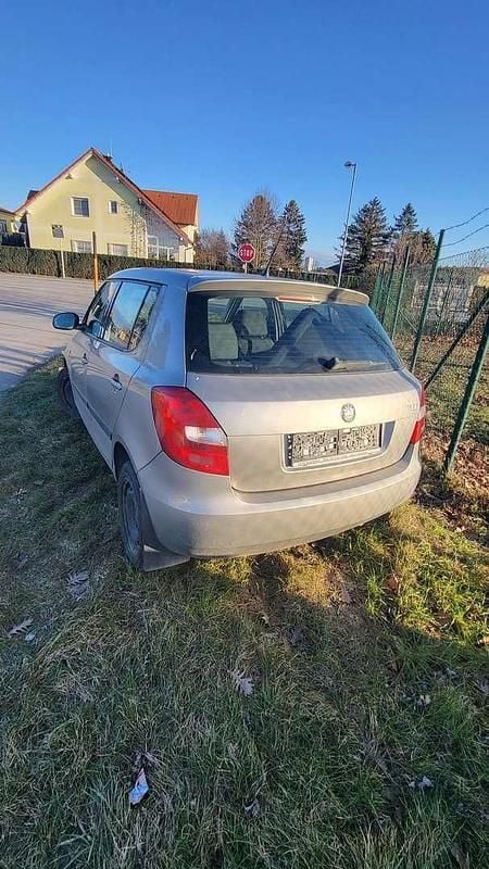 Gebraucht Skoda Fabia Classic 69 PS (50 kW) 2008 Braun Limousine