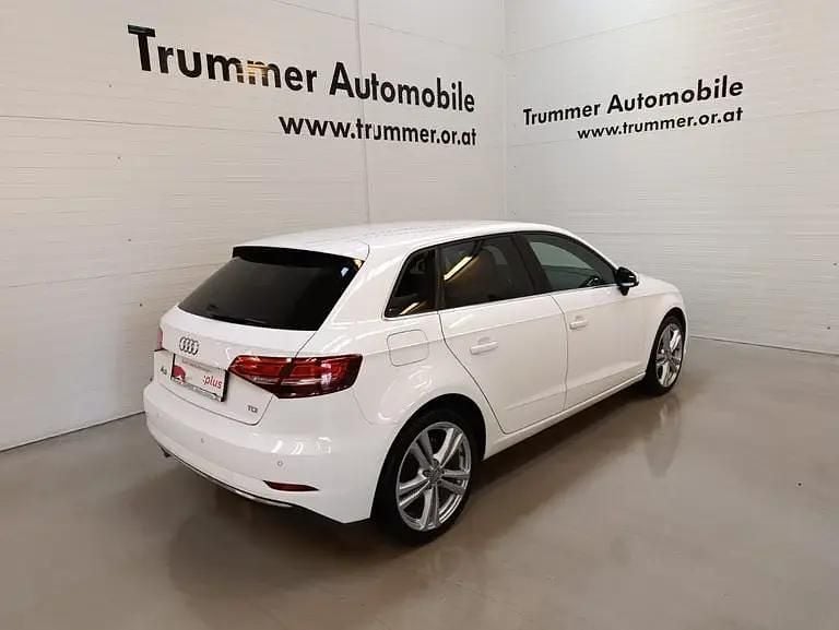 Gebraucht Audi A3 116 PS (85 kW) 2017 Weiß Limousine