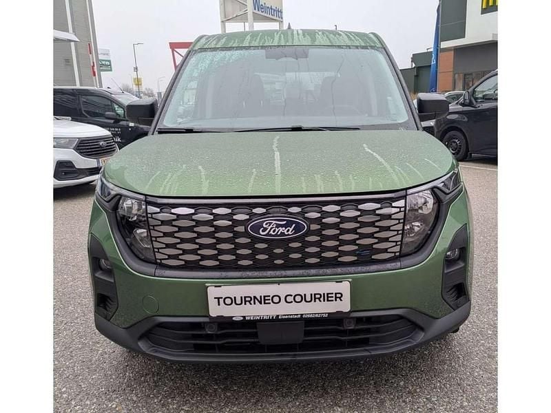 Neu Ford Tourneo Courier Trend 100 kW (136 PS) 2025 Van / Kleinbus