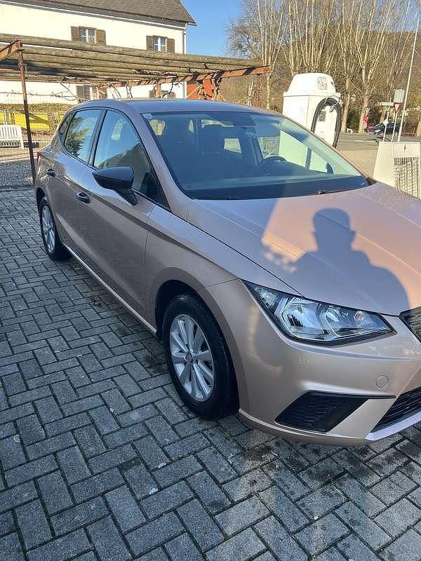 Gebraucht Seat Ibiza Reference 75 PS (55 kW) 2017 Gold Limousine