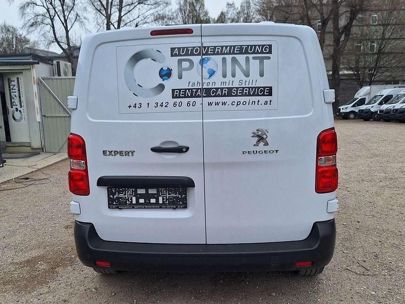 Gebraucht Peugeot Expert 102 PS (75 kW) 2023 Weiß Van
