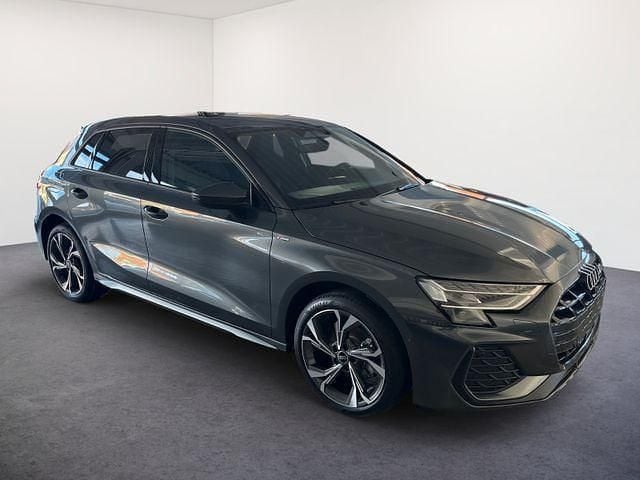 Neu Audi A3 S-Line 150 PS (110 kW) 2025 Grau Limousine