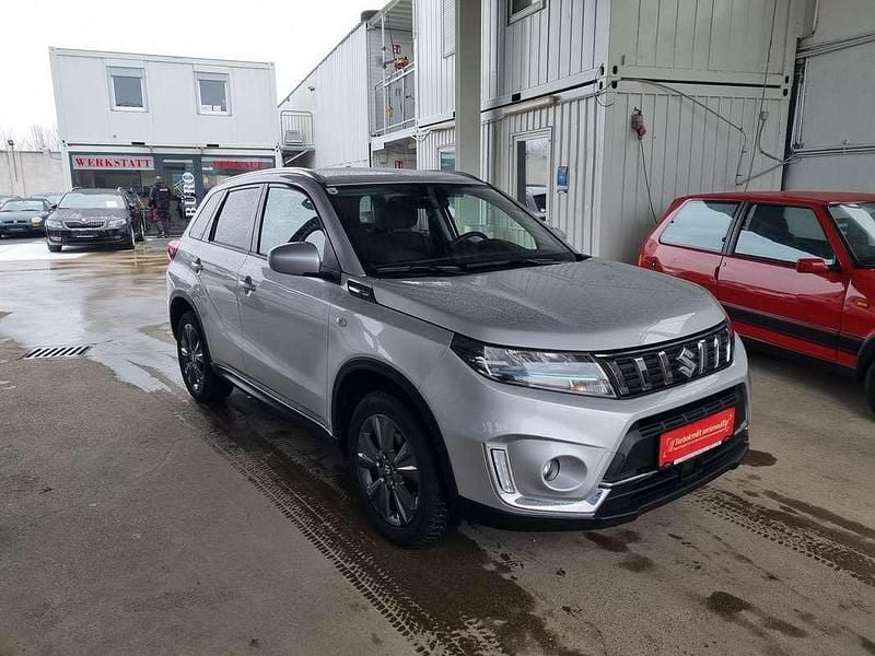 Gebraucht Suzuki Vitara GLX 140 PS (102 kW) 2022 Silber SUV
