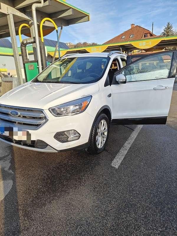 Gebraucht Ford Kuga Trend 120 PS (88 kW) 2017 SUV