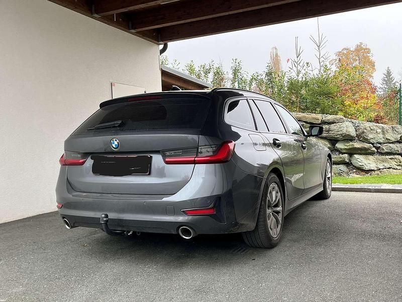 Gebraucht BMW 320 190 PS (139 kW) 2021 Silber Kombi