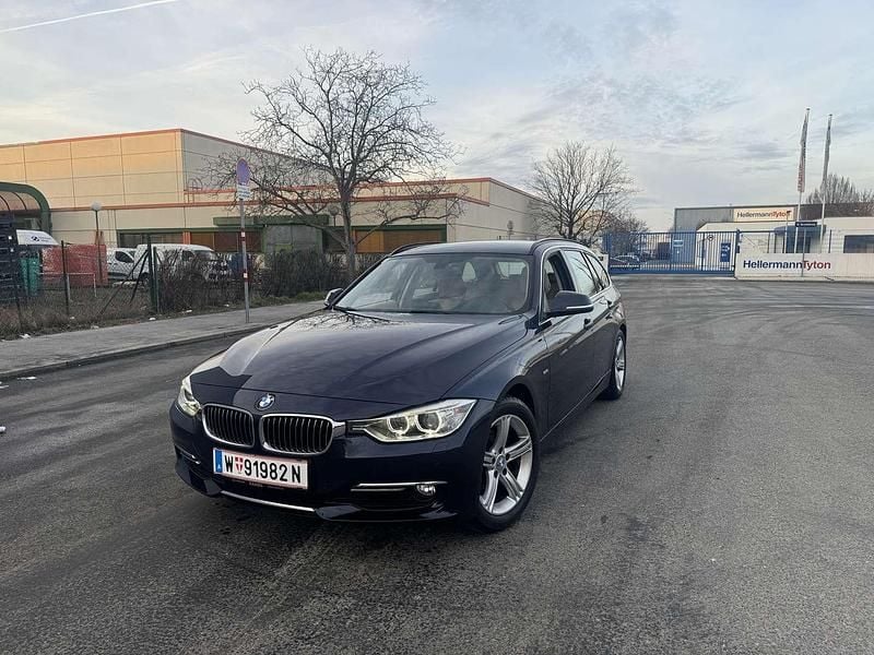 Gebraucht BMW 318 Luxury Line 143 PS (105 kW) 2012 Kombi