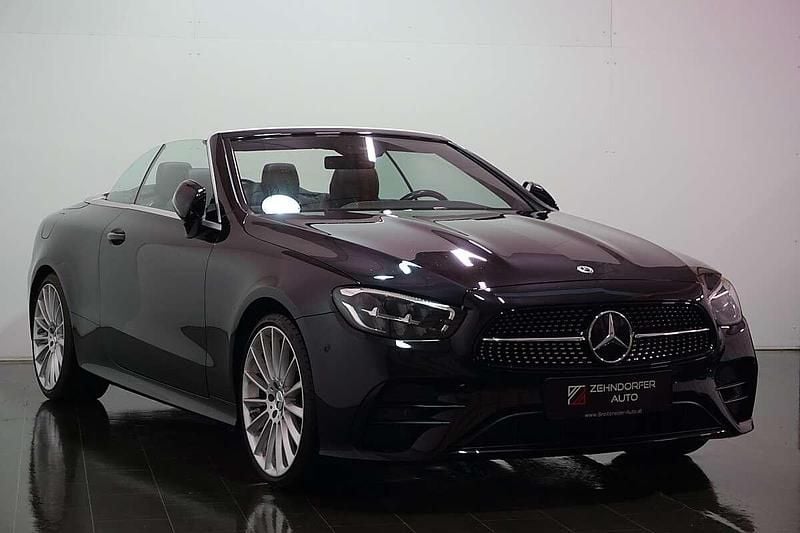 Gebraucht Mercedes E200 AMG 197 PS (144 kW) 2022 Schwarz Cabrio