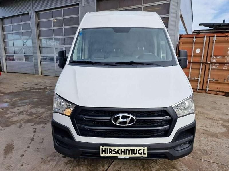Gebraucht Hyundai H 350 Eco 150 PS (110 kW) 2017 Weiß Van