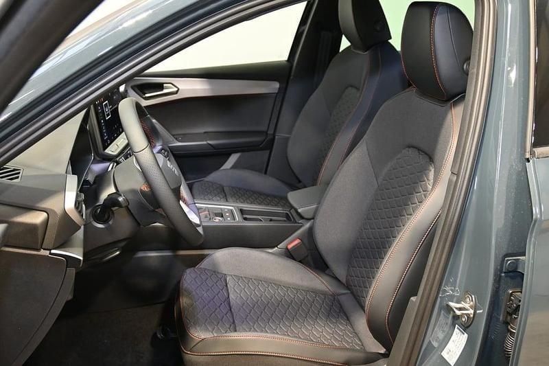 Gebraucht Seat Leon FR 116 PS (85 kW) 2026 Dunkelblau  normal Kombi