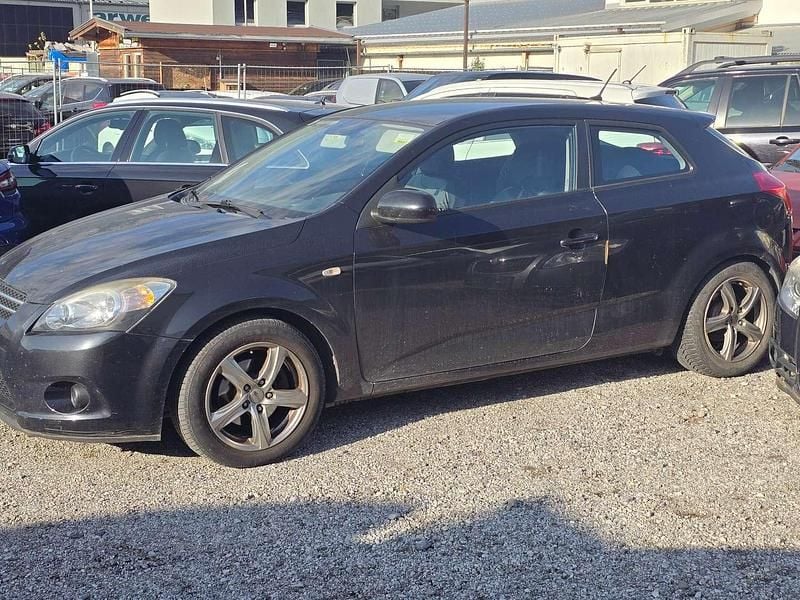 Gebraucht Kia Ceed LX 116 PS (85 kW) 2010 Schwarz Kleinwagen