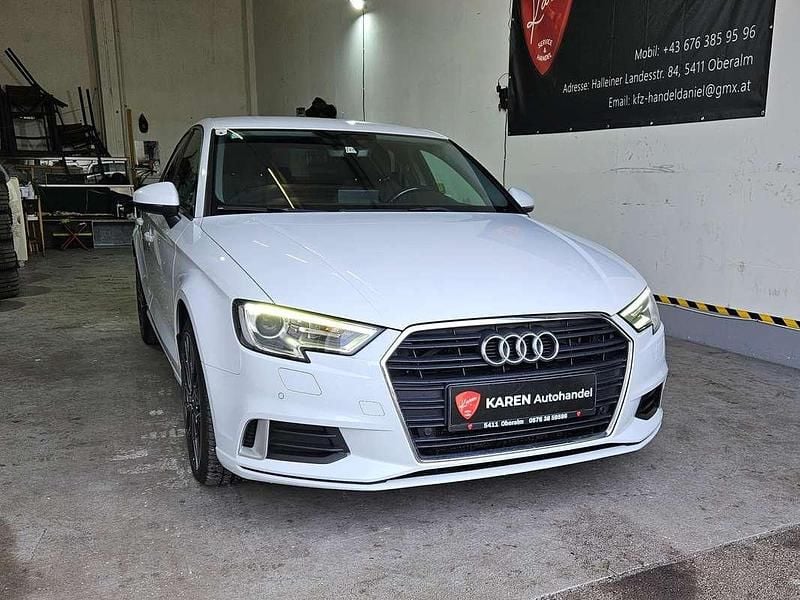 Weiß Gebraucht 2018 Audi A3 Comfort Limousine | € 15.199 - Bild 1/4