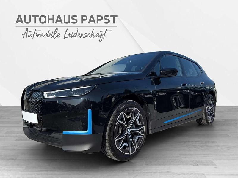 Schwarz Gebraucht 2022 BMW iX SUV | € 58.284 (Superpreis) - Bild 1/4