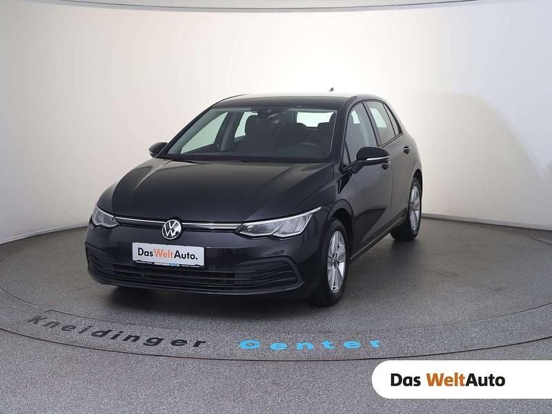 Schwarz metallicperleffektno Gebraucht 2023 VW Golf VIII Life Limousine | € 23.900 (Fairer Preis) - Bild 1/4