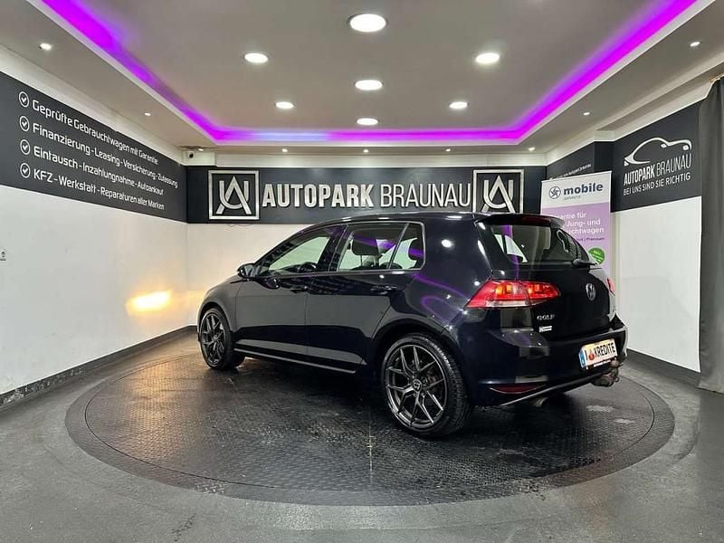 Gebraucht VW Golf VII Highline 105 PS (77 kW) 2013 Schwarz Limousine