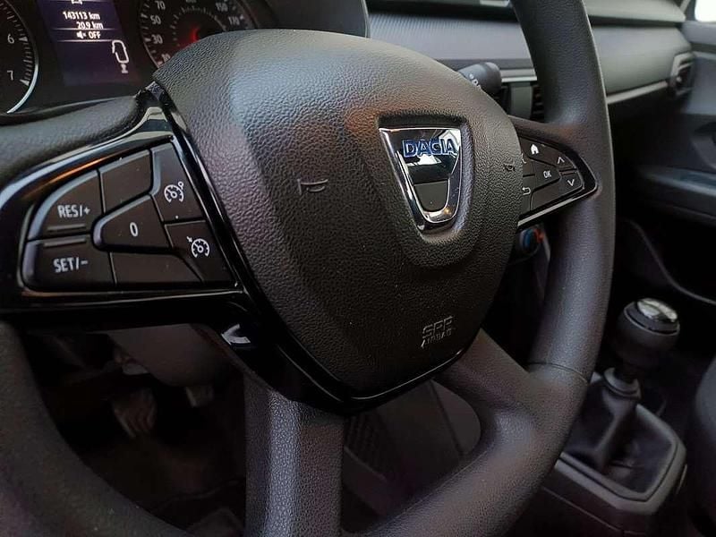 Gebraucht Dacia Sandero Essentiel 91 PS (66 kW) 2021 Weiß Limousine