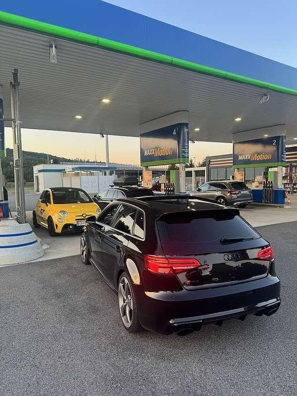 Gebraucht 2015 Audi RS3 Limousine | € 31.900 - Bild 1/4