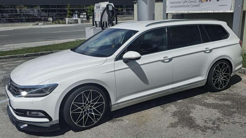 Gebraucht VW Passat Highline 150 PS (110 kW) 2016 Limousine