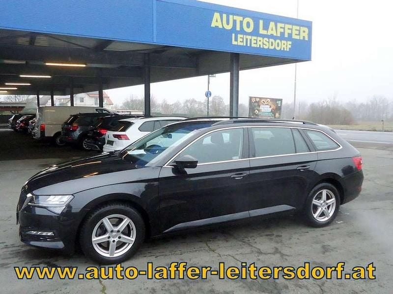 Schwarz Gebraucht 2023 Skoda Superb Ambition Kombi | € 26.850 (Guter Preis) - Bild 1/4