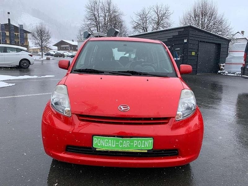 Gebraucht Daihatsu Sirion 87 PS (63 kW) 2006 Rot Kleinwagen