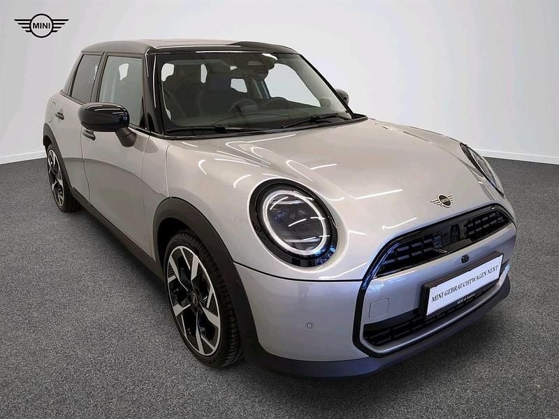 Melting silver iii Gebraucht 2024 Mini Cooper Kleinwagen | € 34.560 (Etwas zu teuer) - Bild 1/1