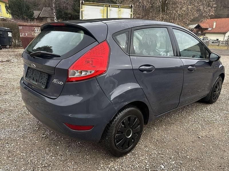 Gebraucht Ford Fiesta Ambiente 60 PS (44 kW) 2011 Kleinwagen