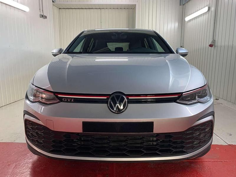 Gebraucht VW Golf VIII GTI 245 PS (180 kW) 2022 Silber Limousine