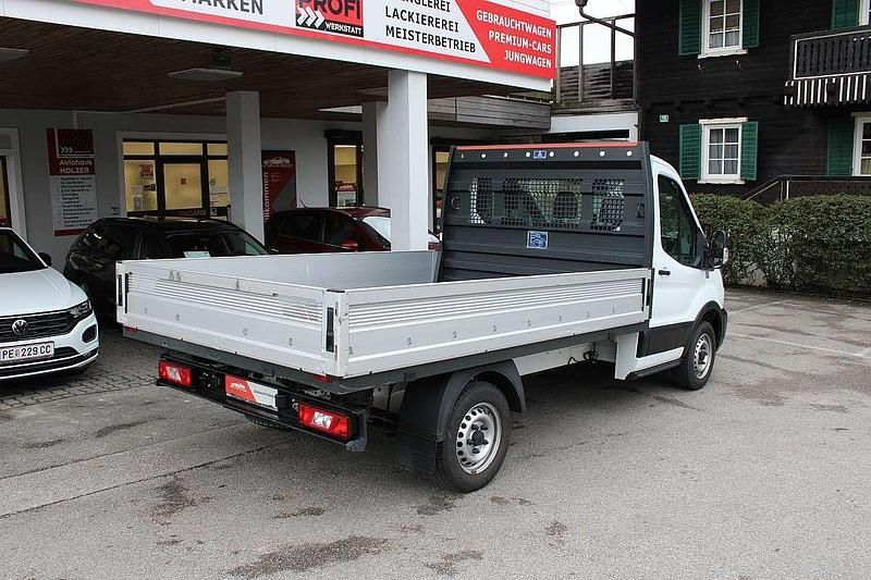 Gebraucht Ford Transit 105 PS (77 kW) 2021 Weiß Van