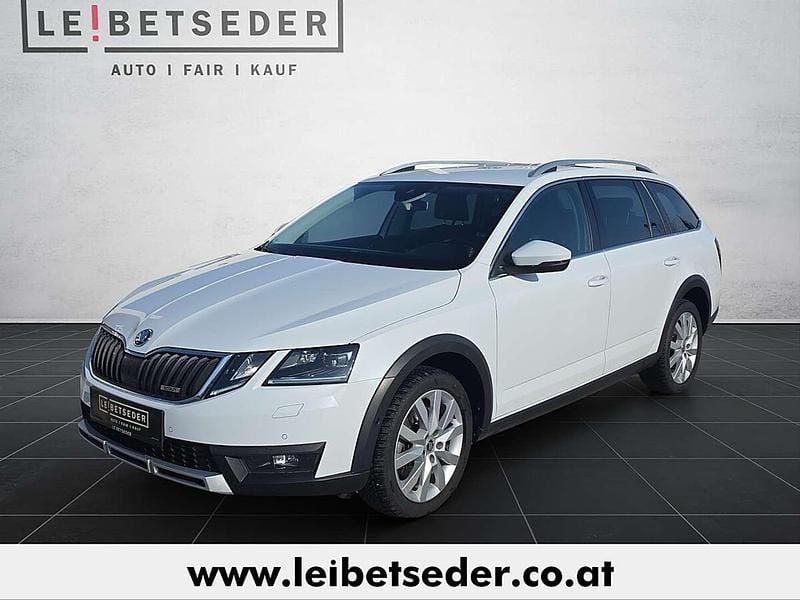 Gebraucht Skoda Octavia Scout 184 PS (135 kW) 2017 Weiß Kombi
