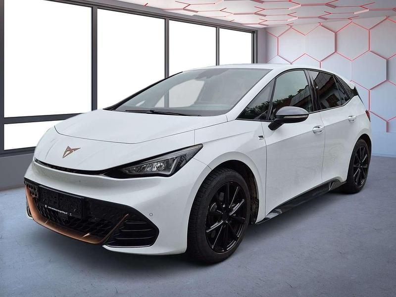 Weiss metallic Gebraucht 2022 Cupra Born Kleinwagen | € 22.998 (Guter Preis) - Bild 1/4