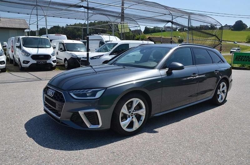 Gebraucht Audi A4 S-Line 204 PS (150 kW) 2022 Grau Kombi