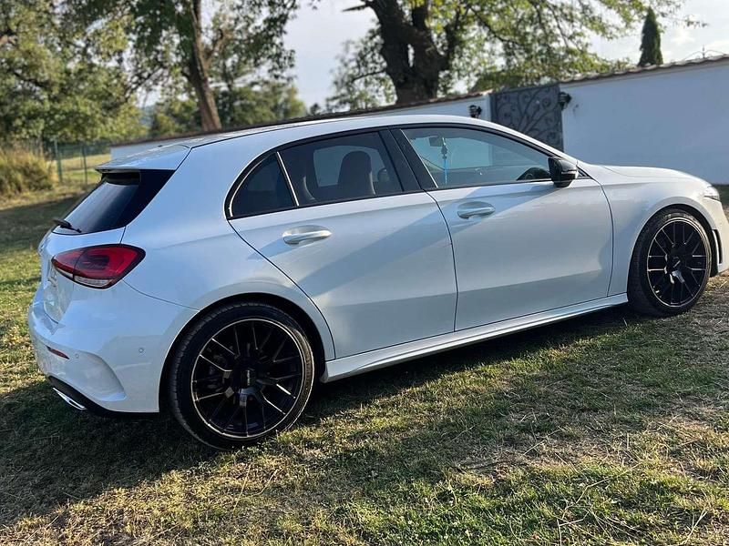 Gebraucht Mercedes A180 AMG 116 PS (85 kW) 2021 Weiß Limousine