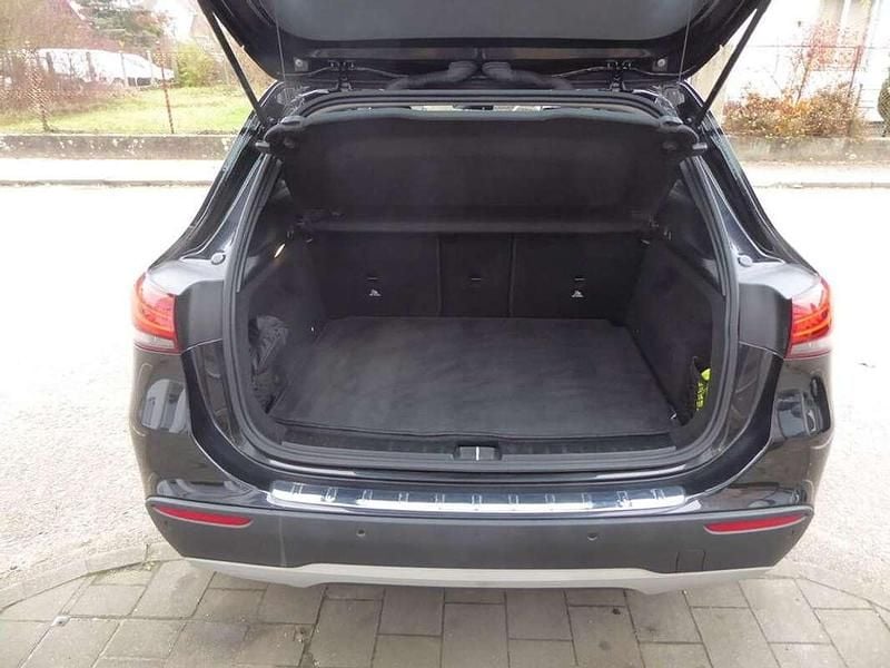 Gebraucht Mercedes GLA180 116 PS (85 kW) 2021 Schwarz SUV