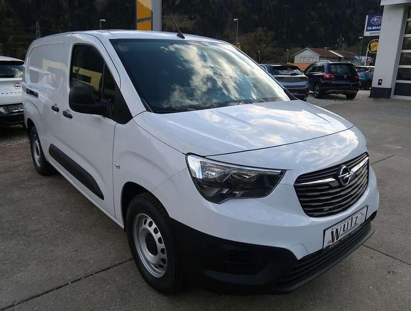 Gebraucht Opel Combo-e Life Basis 100 kW (136 PS) 2023 Weiß Van / Kleinbus