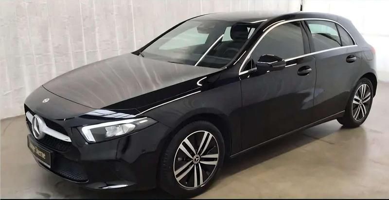 Gebraucht 2023 Mercedes A200 Limousine | € 32.000 (Fairer Preis) - Bild 1/4