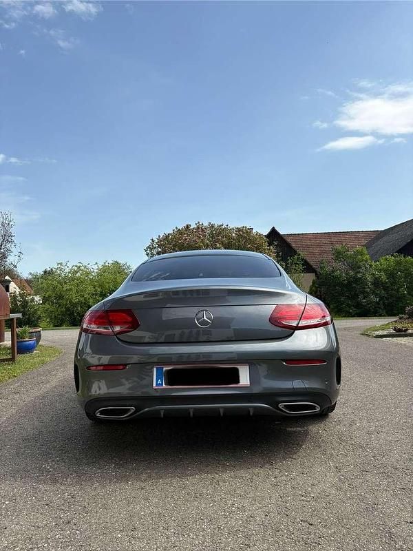 Gebraucht Mercedes C250 AMG line 204 PS (150 kW) 2017 Coupé